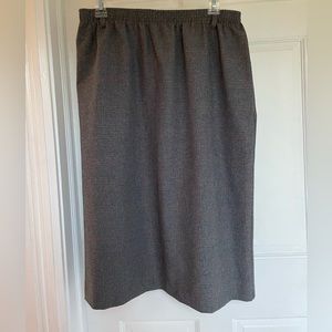 Alfred Dunner gray beige skirt size 16